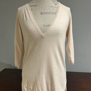 Baby pink V-neck with 3/4 length sleeves
